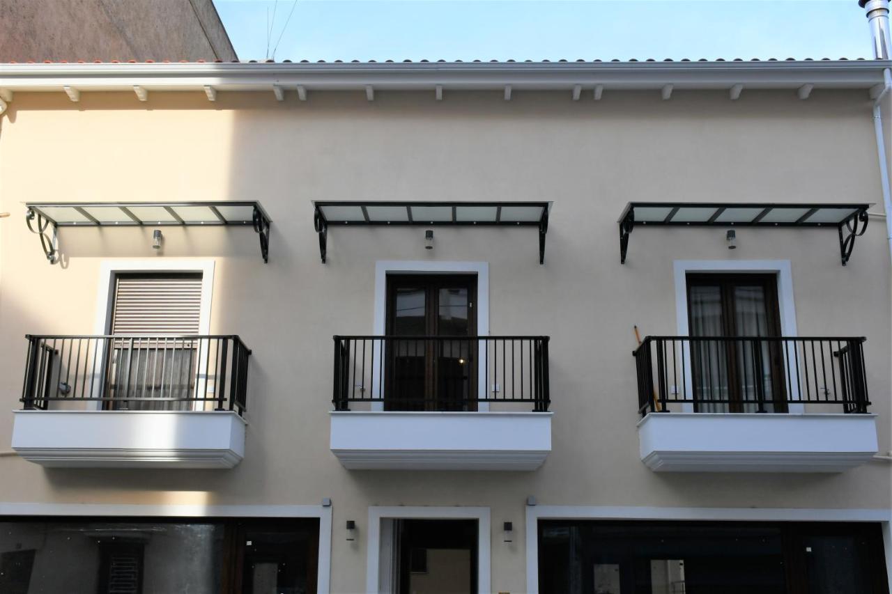 יואנינה Comfy And Stylish Apt2 מראה חיצוני תמונה